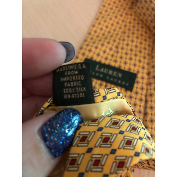 Lauren Ralph Lauren 100% silk tie - Picture 3 of 3